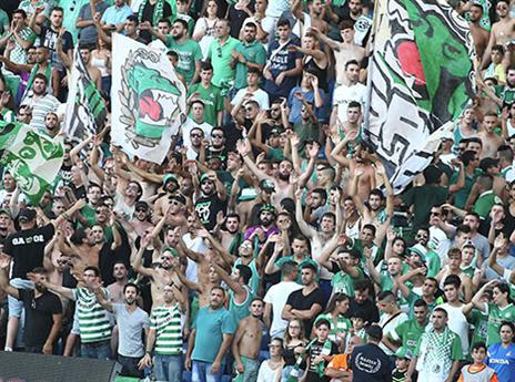 5,000 אוהדים המשיכו ללוות את חיפה (אלן שיבר)