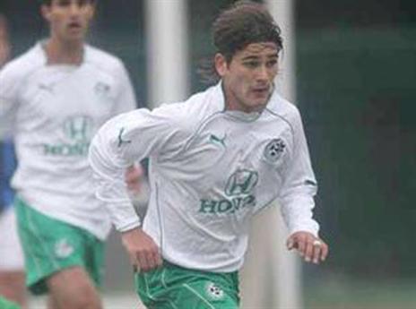 תמיד היה הבטחה ענקית. בוזגלו במדי חיפה (האתר הרשמי מכבי חיפה)