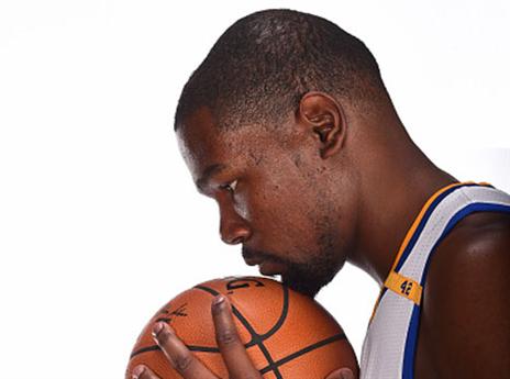 מתרגל לחיים החדשים. דוראנט (gettyimages)