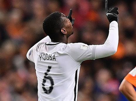 הבקיע שער ענק מול הולנד. פוגבה חוגג באמסטרדם (getty)