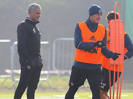 מוריניו החמיא: "בסטיאן מקצוען" (gettyimages)