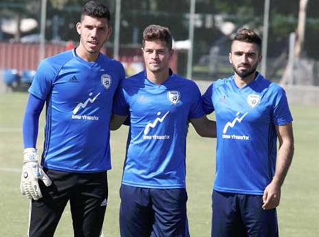 מגלה יכולת טובה בחיפה, גלזר (אלן שיבר)