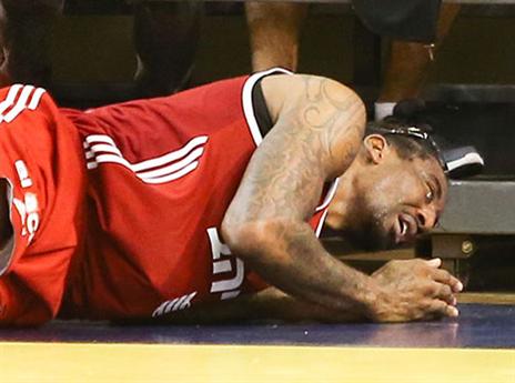 על הפנים. סטודמאייר (דני מרון)