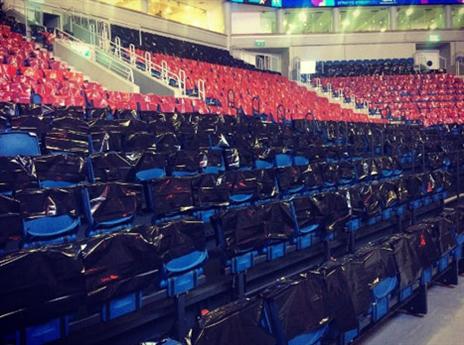 הצצה לתפאורה של לפני המשחק בארנה (האינסטגרם הרשמי של הפועל י-ם)