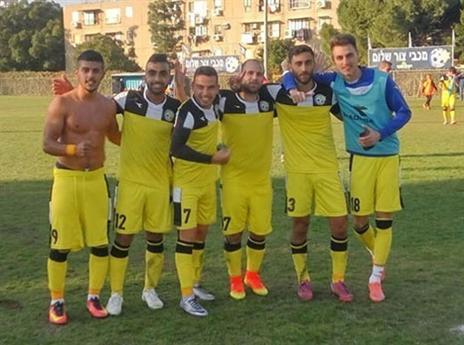 מי תקבל את צור שלום? (צילום באדיבות "דאבל פס")