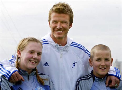 גדל במחלקת הנוער בה צמח דיוויד בקהאם