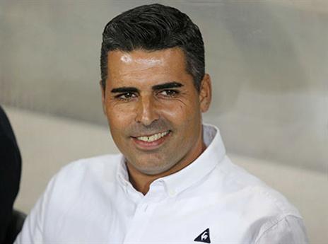 חיים סילבס, מחכה לחיזוק