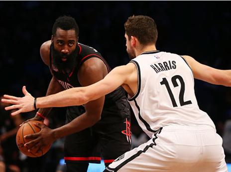 הרוקטס לא התקשו מול ברוקלין. הארדן עם הכדור (getty)