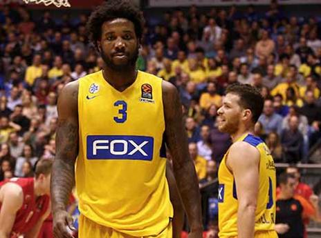 ראד מיהר לעזוב את חדר ההלבשה (צילום: אלן שיבר)