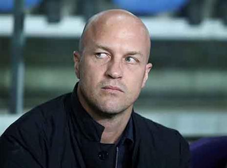 קרויף. משיכת הזמן לא השתלמה (אלן שיבר)