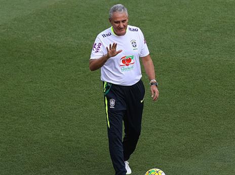 מתמוגג מהפרעוש. טיטה (getty)