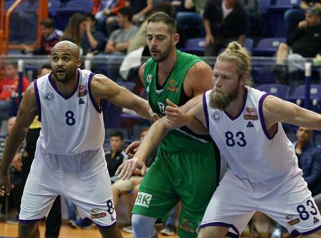 שולדבראנד סוגר לריבאונד. מופע הגנתי מצוין של נהריה (מנהלת הליגה)