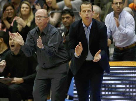 המחמאות לשמוליק ברנר (אלן שיבר)