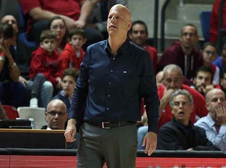 הדר יכול להיות מרוצה (אלן שיבר)