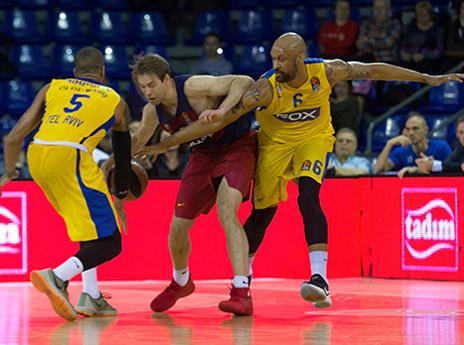 סימפסון וסמית' מנסים ללחוץ (Getty)
