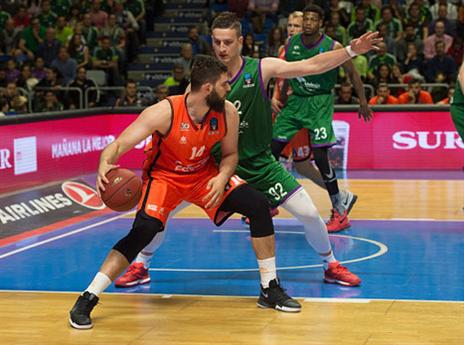 מלאגה היתה חזקה גם בהגנה (getty)