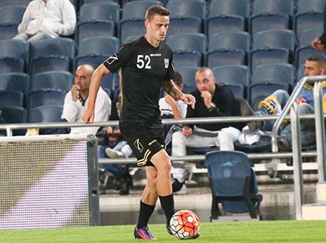 סאבו. יירד לספסל (דני מרון)