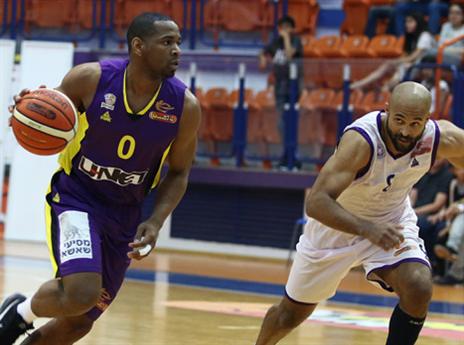 הולוואיי מול אסנטי. קרב צמוד בעין שרה (מנהלת)