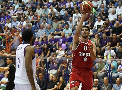 "שמחים שהקהל איתנו". אליהו (אלן שיבר)