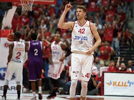 נוסע להיכל. פיטרסון (אלן שיבר)