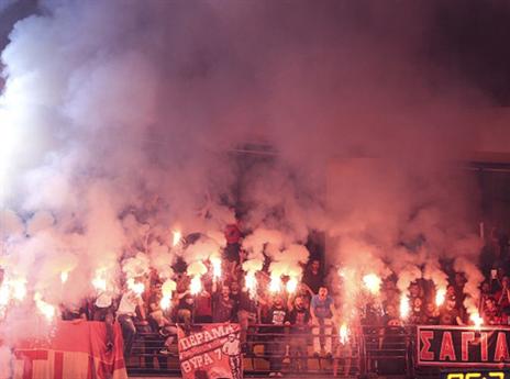 לא קיבלו יפה את ההפסד. אוהדי אולימפיאקוס (getty)