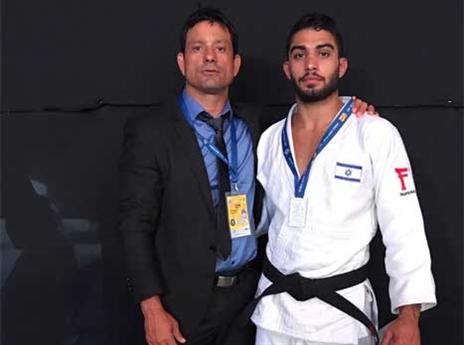 יכול להיות מרוצה. בוטבול לצד סמדג'ה (איגוד הג'ודו)