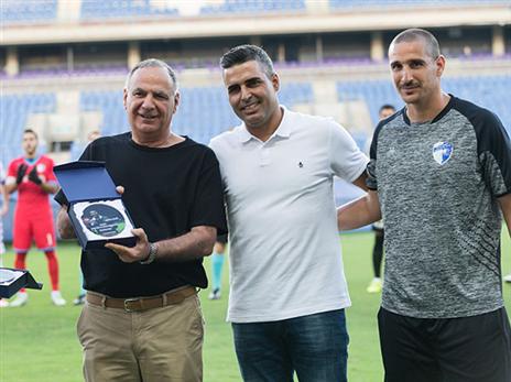 סילבס זכה לטקס מרעננה (עודד קרני)