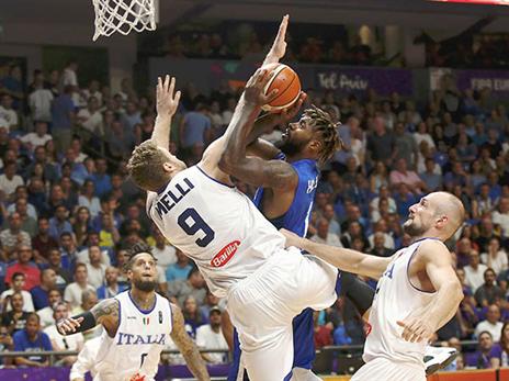 התקשה מתחת לסלים. האוול (אלן שיבר)