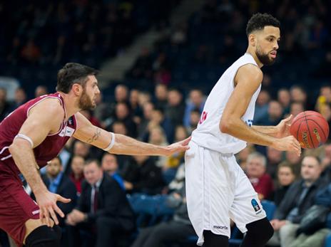 "עצרו אותנו ברבע השלישי". דיי (LIETKABELIS PANEVEZYS)