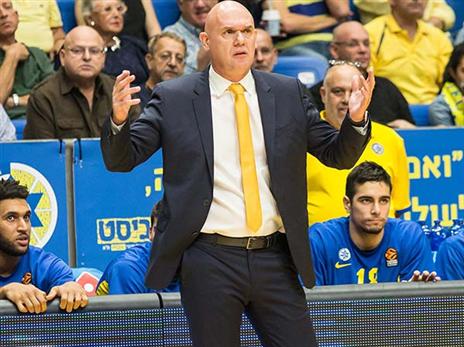 רוצה ניצחון על הראשונה במפעל. ספאחיה (אלן שיבר)