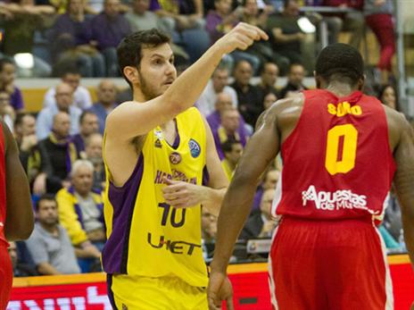 שיחק למרות הפציעה. פניני (FIBA)