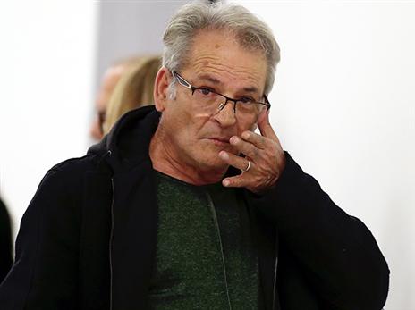 יעקב בוזגלו. "אף אחד לא האיץ בו לחזור" (אלן שיבר)