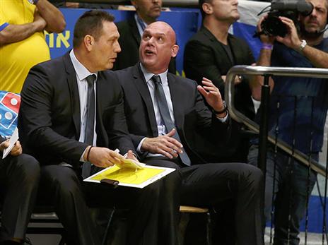 יצרו קבוצה בה השלם גדול מסך חלקיו (אלן שיבר)