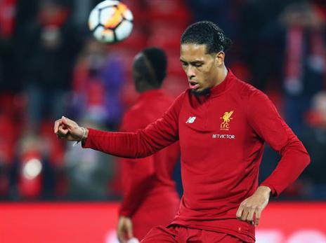 ואן דייק. מבחן ראשון לבלם ההולנדי (getty)