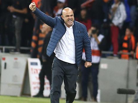 דורש מהשחקנים רמת מוכנות גבוהה לפני עכו. אבוקסיס