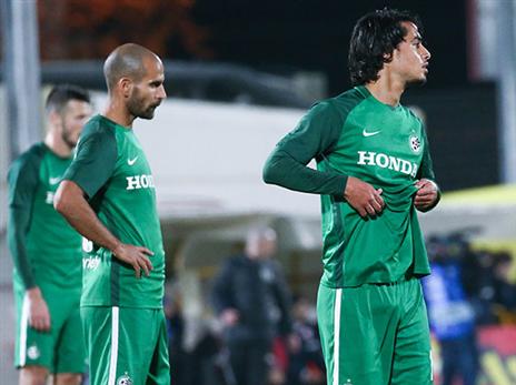 קהת ספג קללות, שחקנים כעסו על הקהל (צילום: דני מרון)