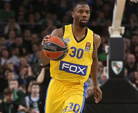 קול. מכבי ת"א צריכה לתקן דברים בהגנה (GETTY)