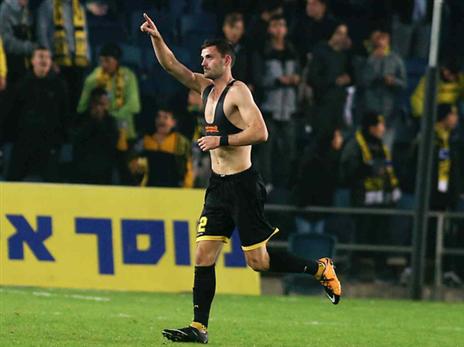 מגן ימני. סאבו