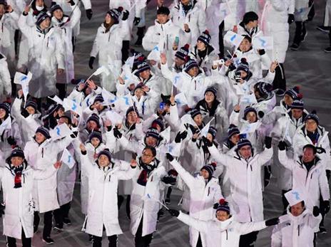 המשלחת המאוחדת של קוריאה באצטדיון (Getty)