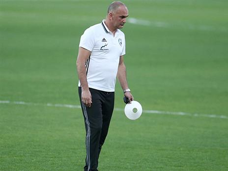 חזן דורש ריכוז (אלן שיבר)