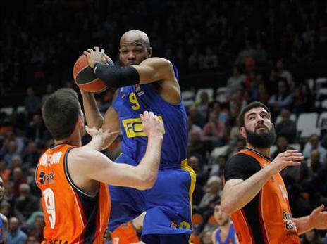 טיוס. סובב את הקרסול וסיים את המשחק במחצית הראשונה (getty)