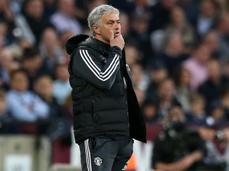 מוריניו לא מרוצה (GETTY)