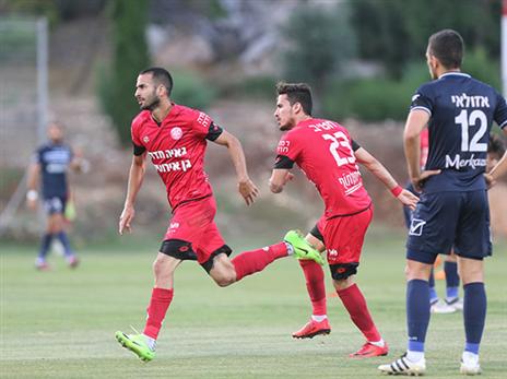 "חלק גדול מהתקציב על שום לנעליים של גומה" (גליקמן)