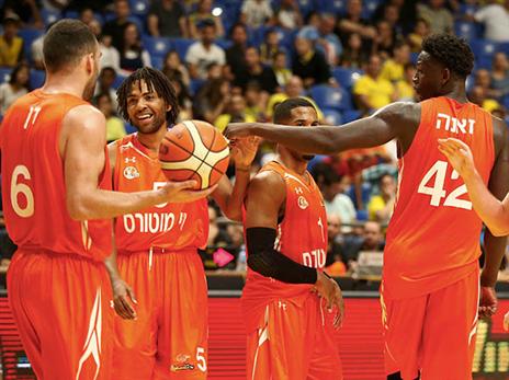 נס ציונה. תלויה בעצמה. (מנהלת הליגה)