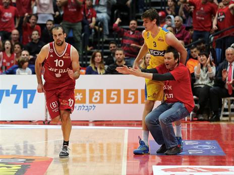 חומסקי. משתולל ושואג על השופטים (אלן שיבר)