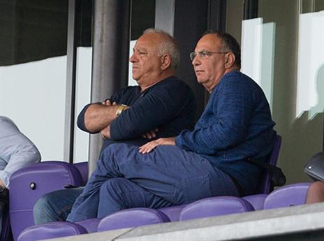 אשר אלון, פרגן לזוארץ (עודד קרני)