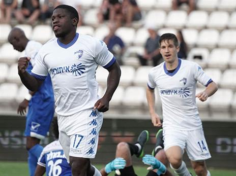 הסלביינק. לא יכול לבד (אנצ'ו גוש, סוכנות ג'יני)