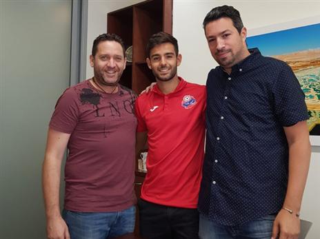 חדידה חתם. רכש מסקרן למחזיקת הגביע