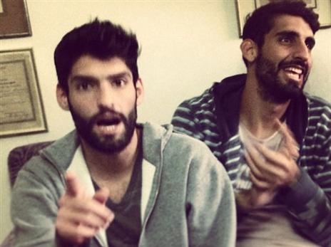 עוקב מקרוב אחרי הקריירה של אחיו. וגאליס (מתוך: אינסטגרם)