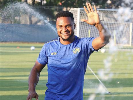 אופאדו. עדיין לא בכושר (אלן שיבר)